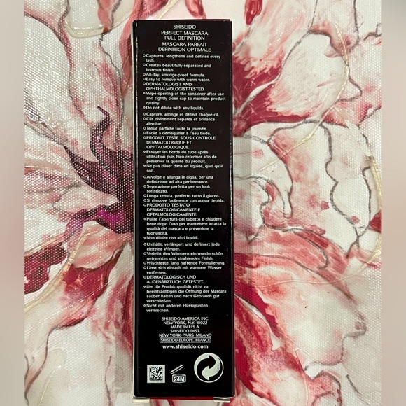 BRAND NEW!! Shiseido - Perfect Mascara Full Definition - Picture 4 of 4